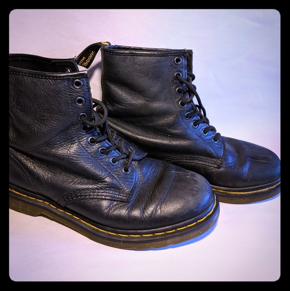 USED Dr. Martens Size 9
